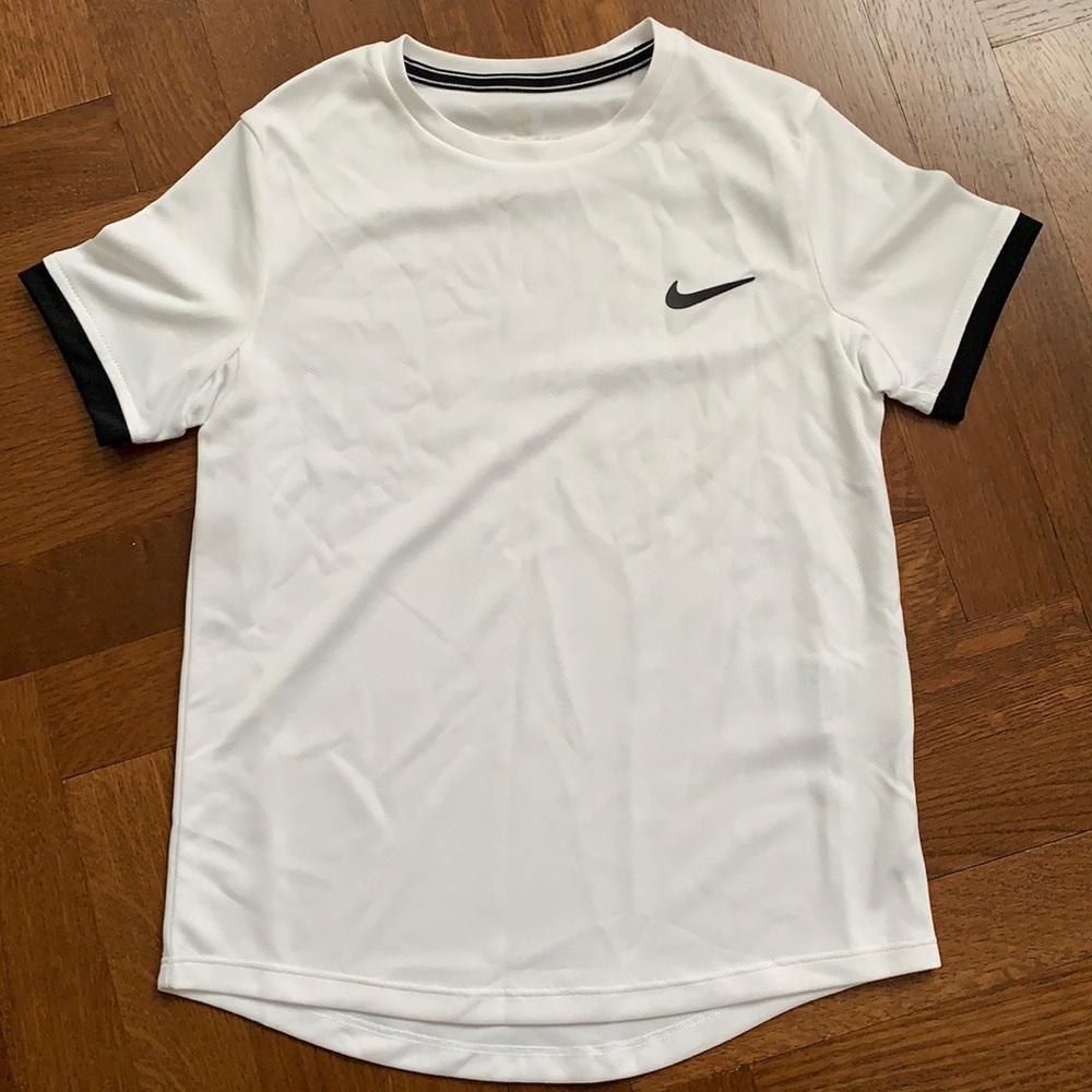 Boys Nike t shirt